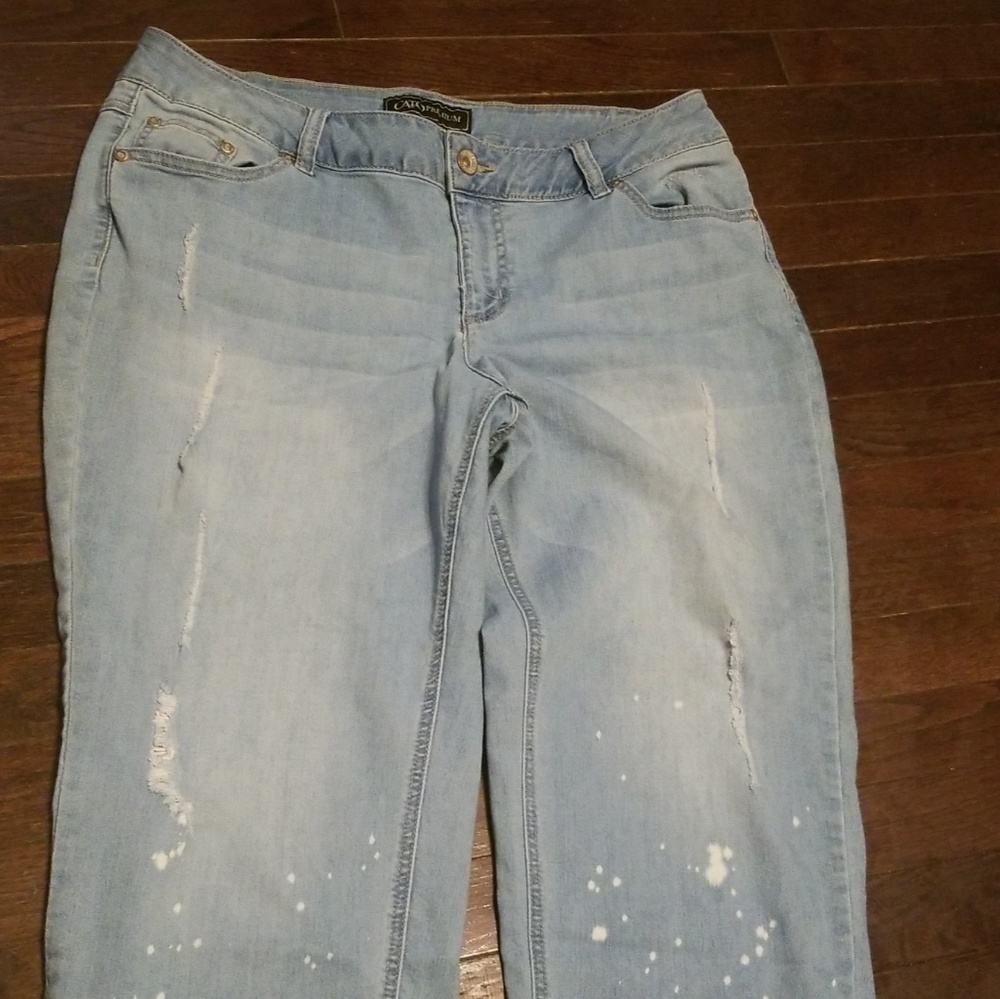 Cato Factory Distressed Cropped Capris Size 16